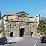 Charmerooms Palazzo Stampa Apartment Bergamo