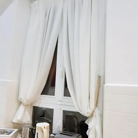 Apartment Charmerooms Palazzo Stampa *