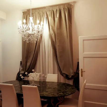 Charmerooms Palazzo Stampa Apartamento *