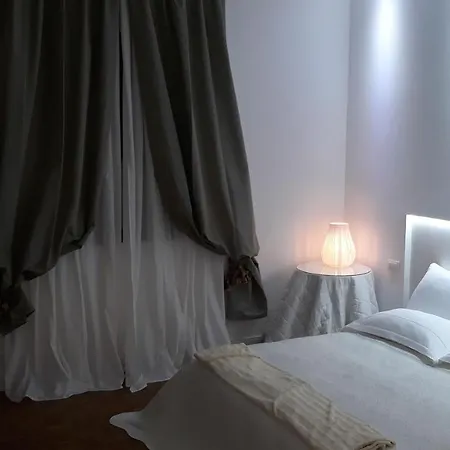 Апартаменти Charmerooms Palazzo Stampa Бергамо